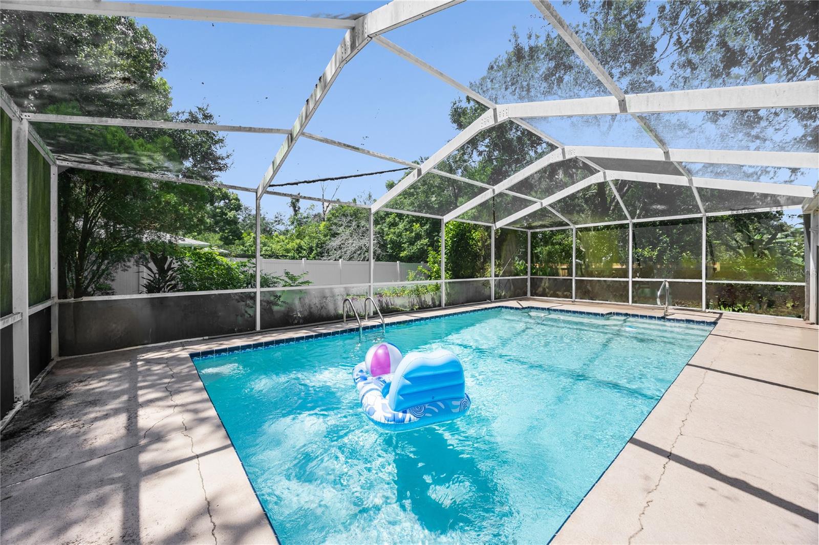 Listing photo id 12 for 8453 Apple Orchard Road