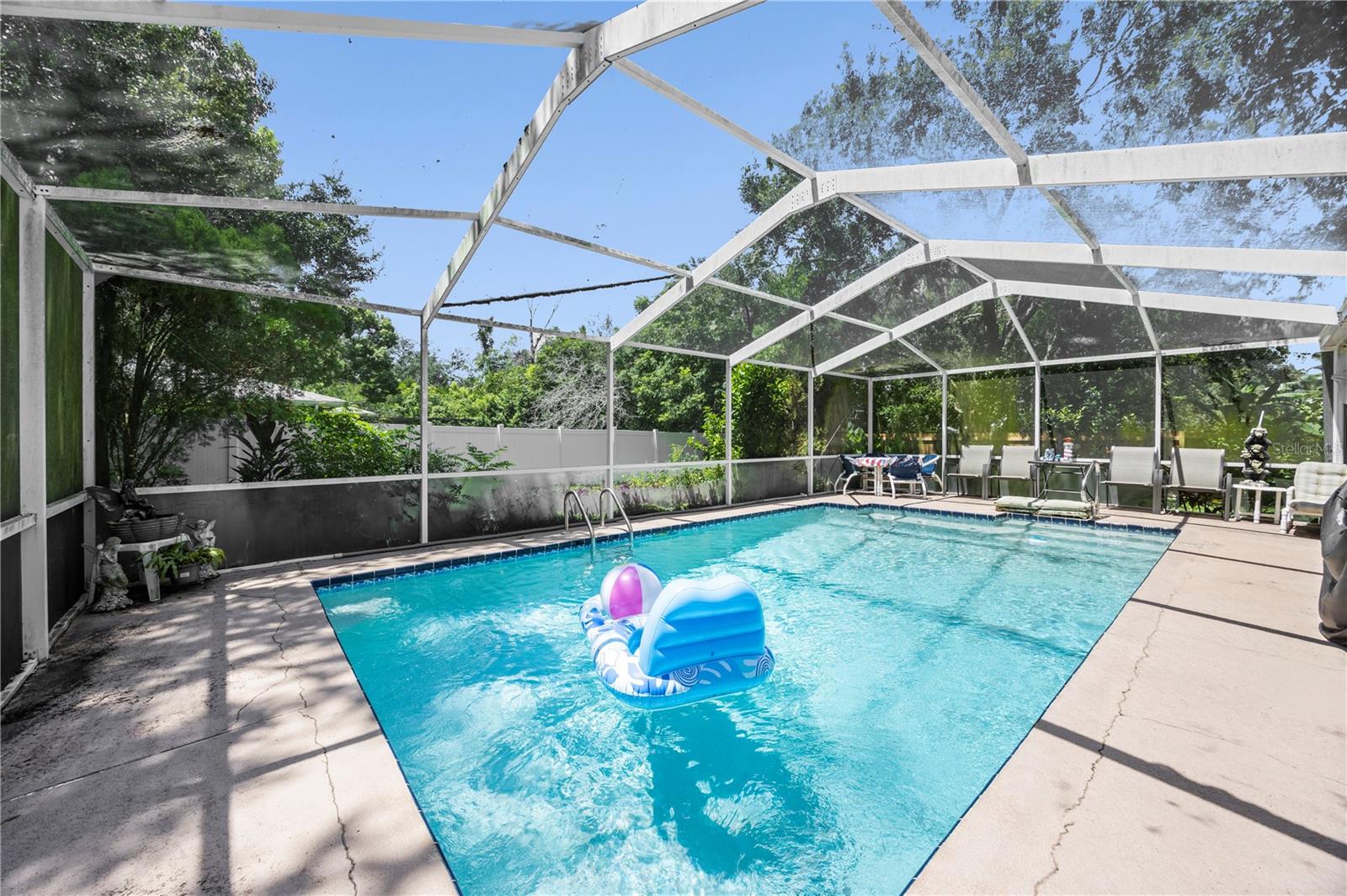 Listing photo id 36 for 8453 Apple Orchard Road