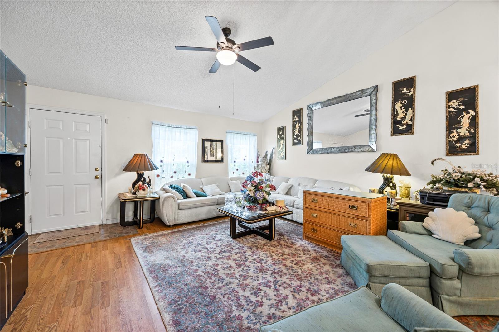 Listing photo id 58 for 8453 Apple Orchard Road