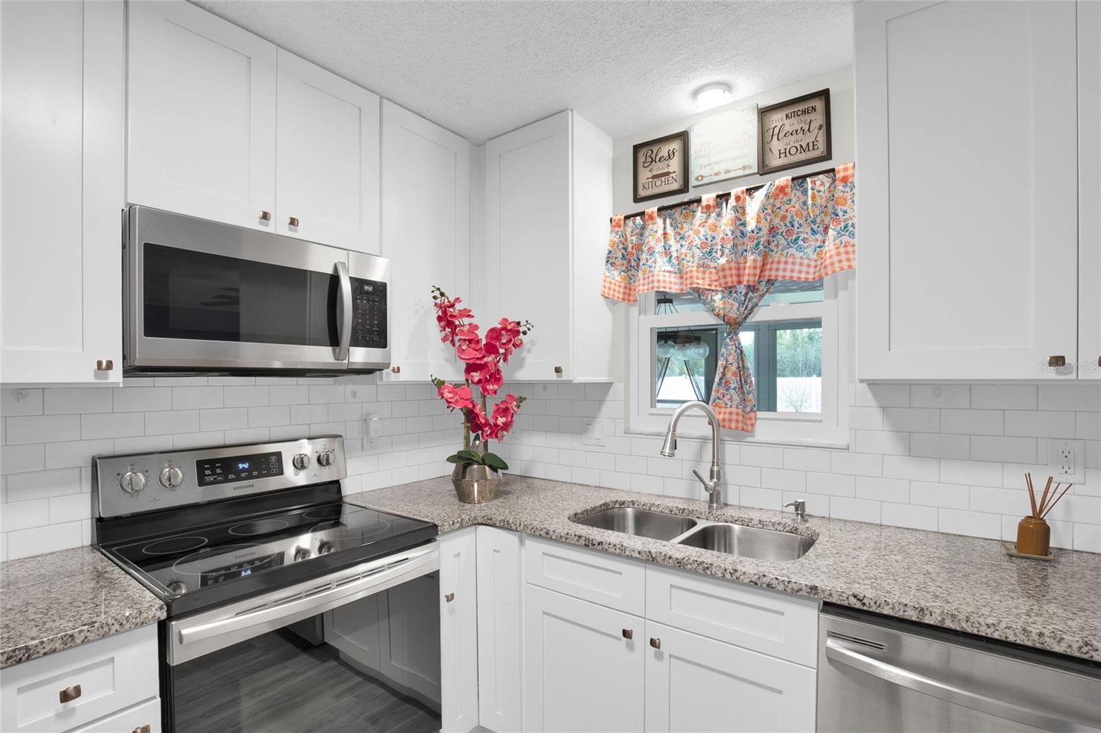 Image 14 of 45 For 317 Bahia Circle