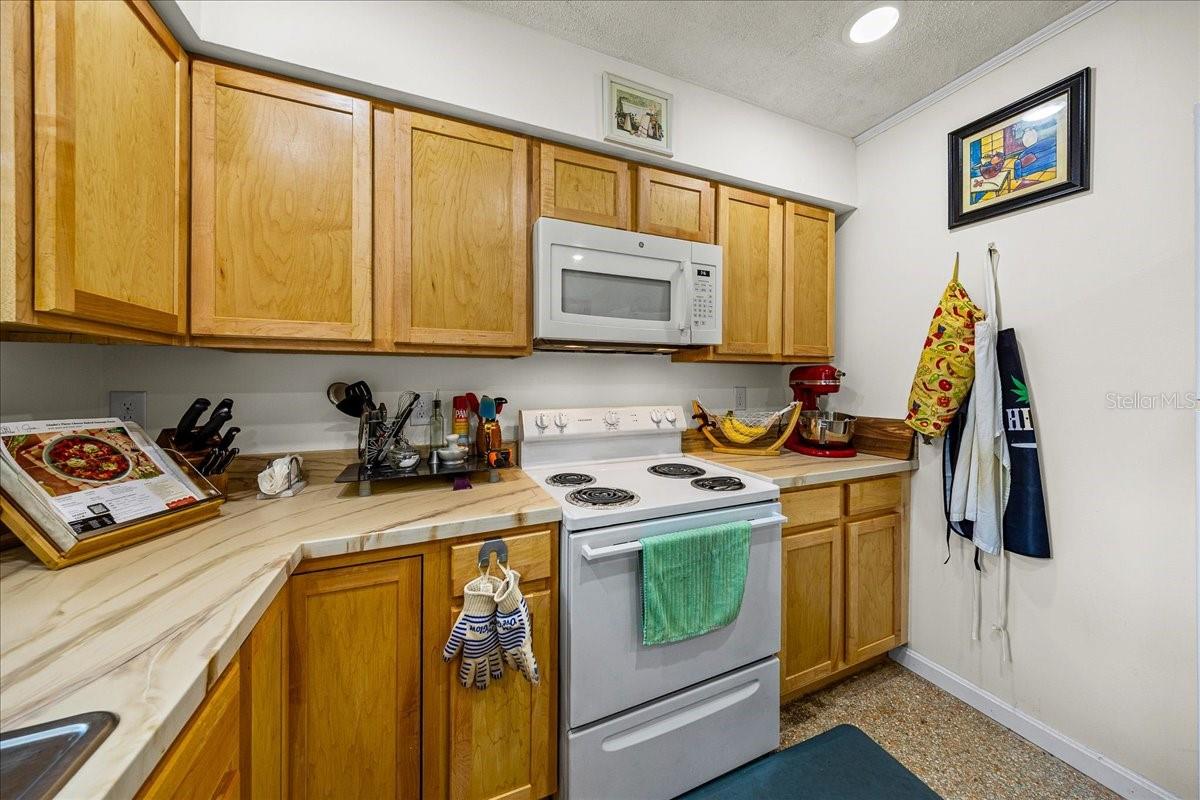 Image 11 of 42 For 23177 Beach Boulevard