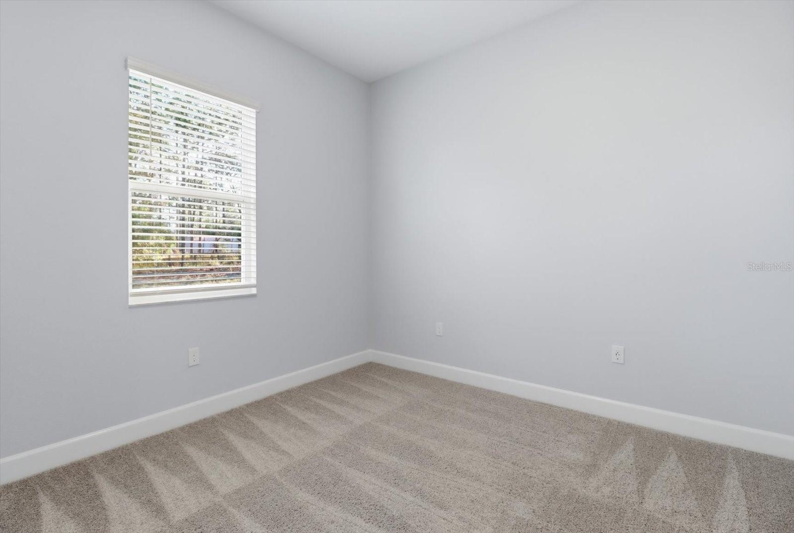 Image 25 of 46 For 2871 Mustang Boulevard 3