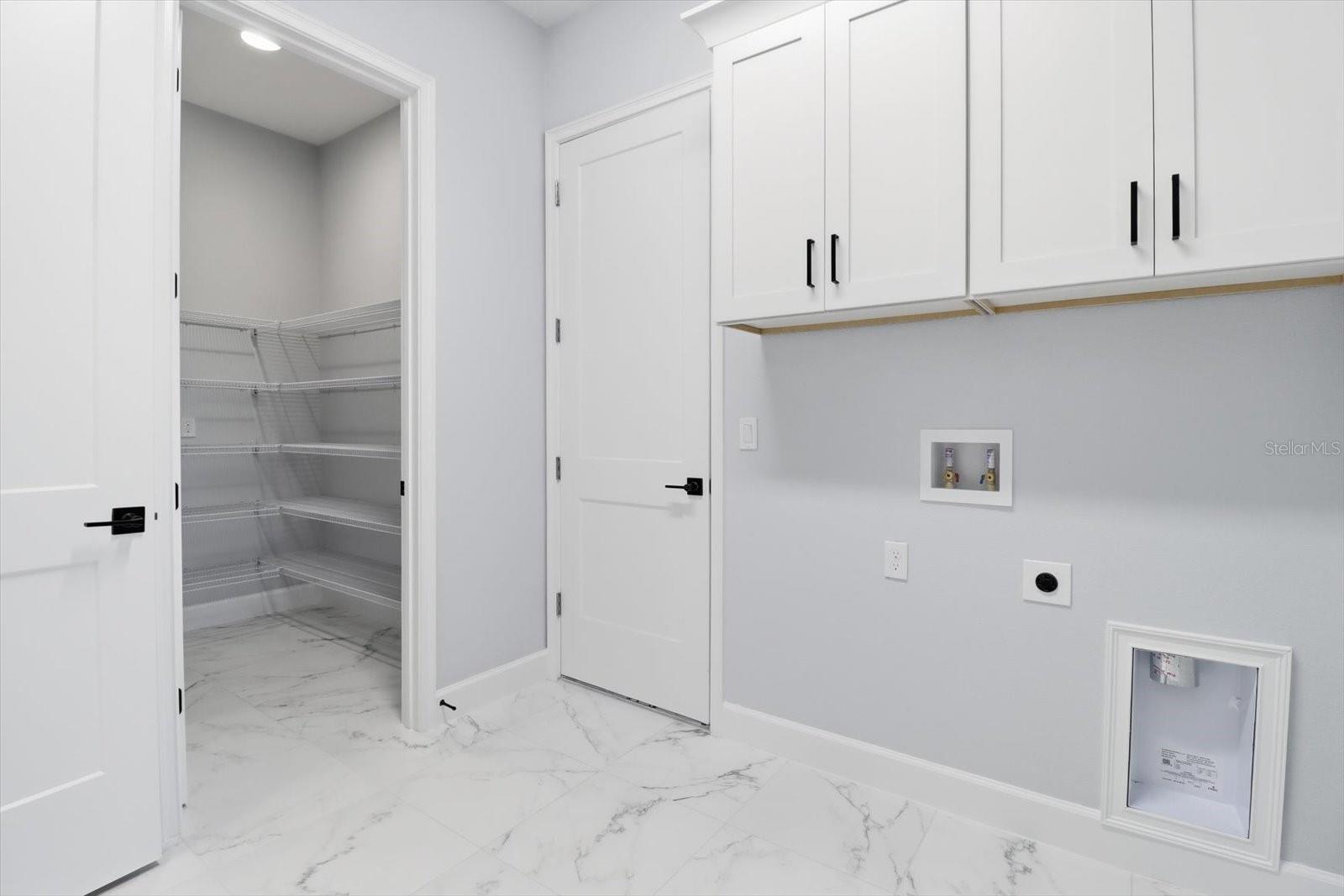 Image 34 of 46 For 2871 Mustang Boulevard 3