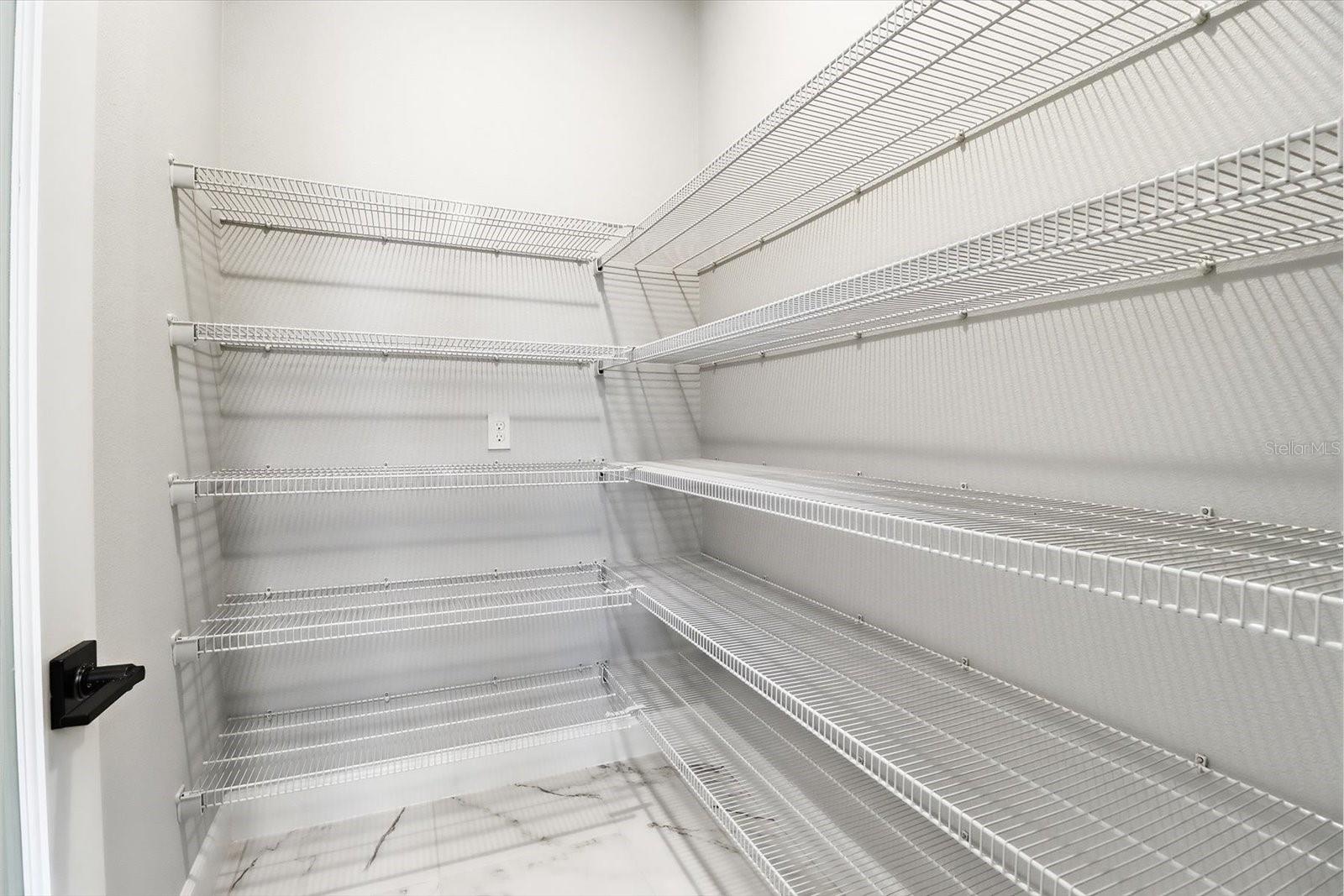 Image 35 of 46 For 2871 Mustang Boulevard 3