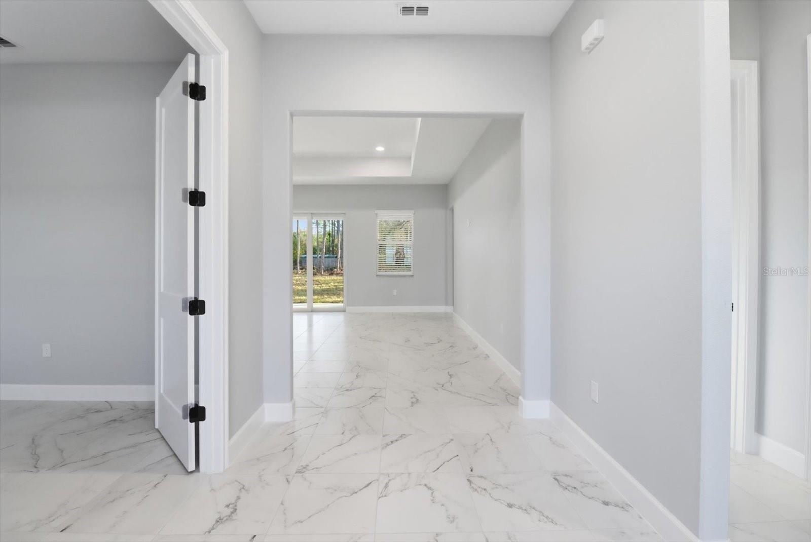 Image 6 of 46 For 2871 Mustang Boulevard 3