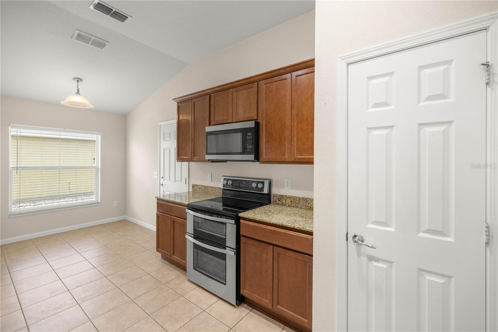 Image 6 of 19 For 4664 40th Place