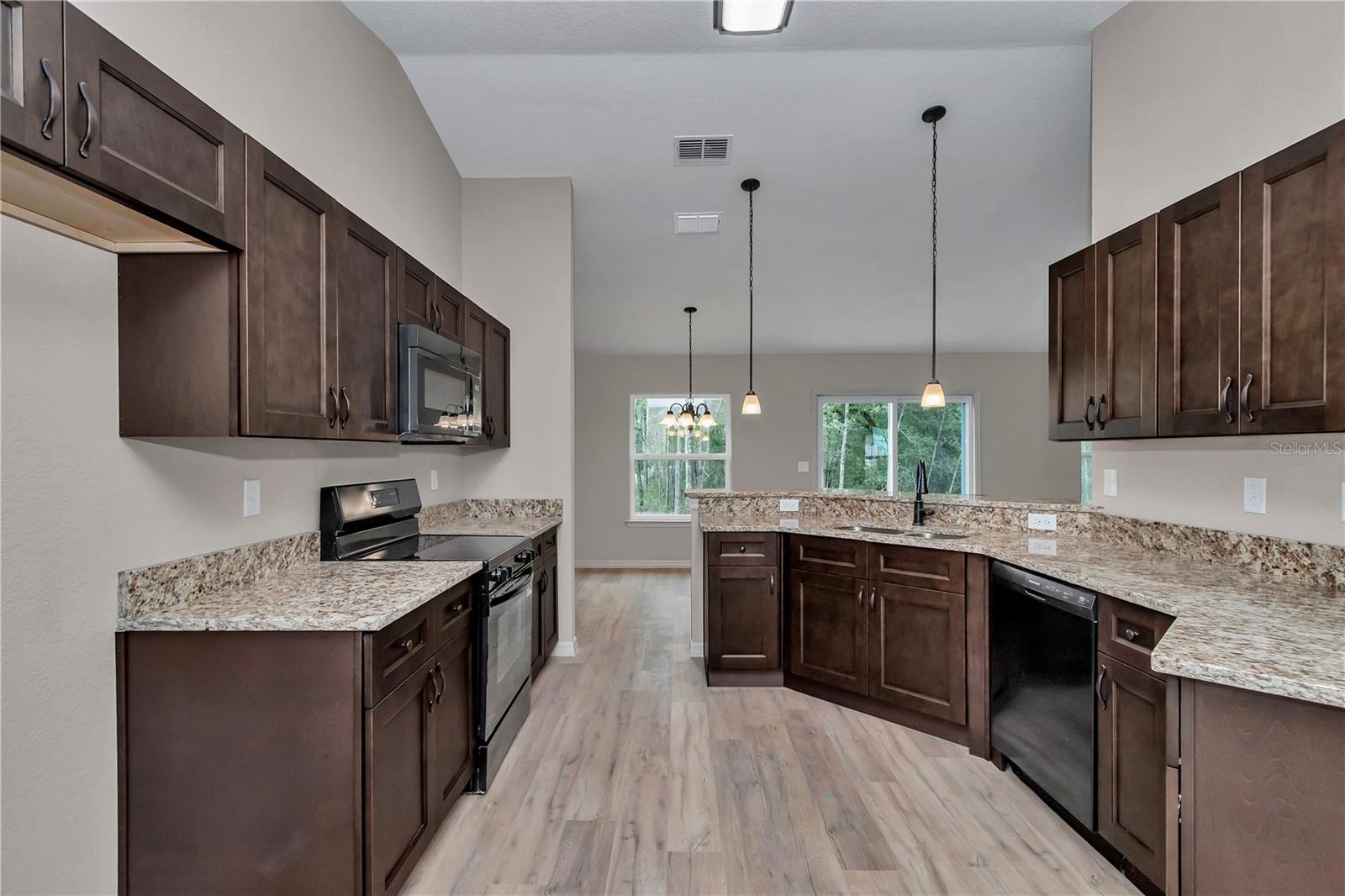 Image 12 of 31 For 12841 83rd Terrace