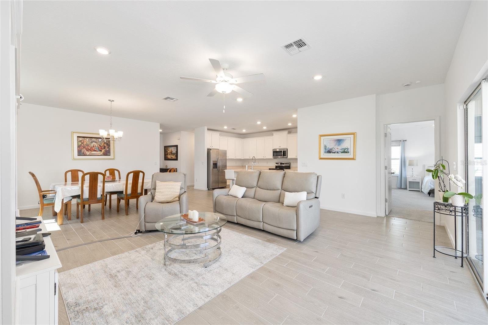 Image 12 of 41 For 7549 77th Avenue