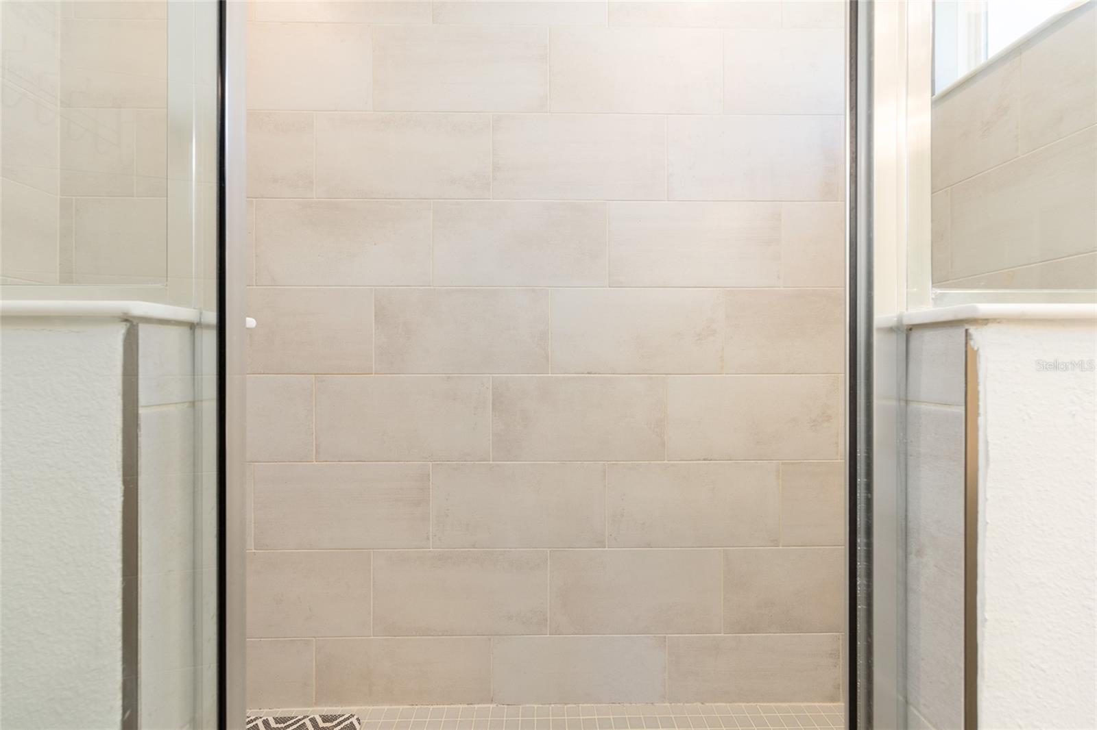 Image 24 of 41 For 7549 77th Avenue