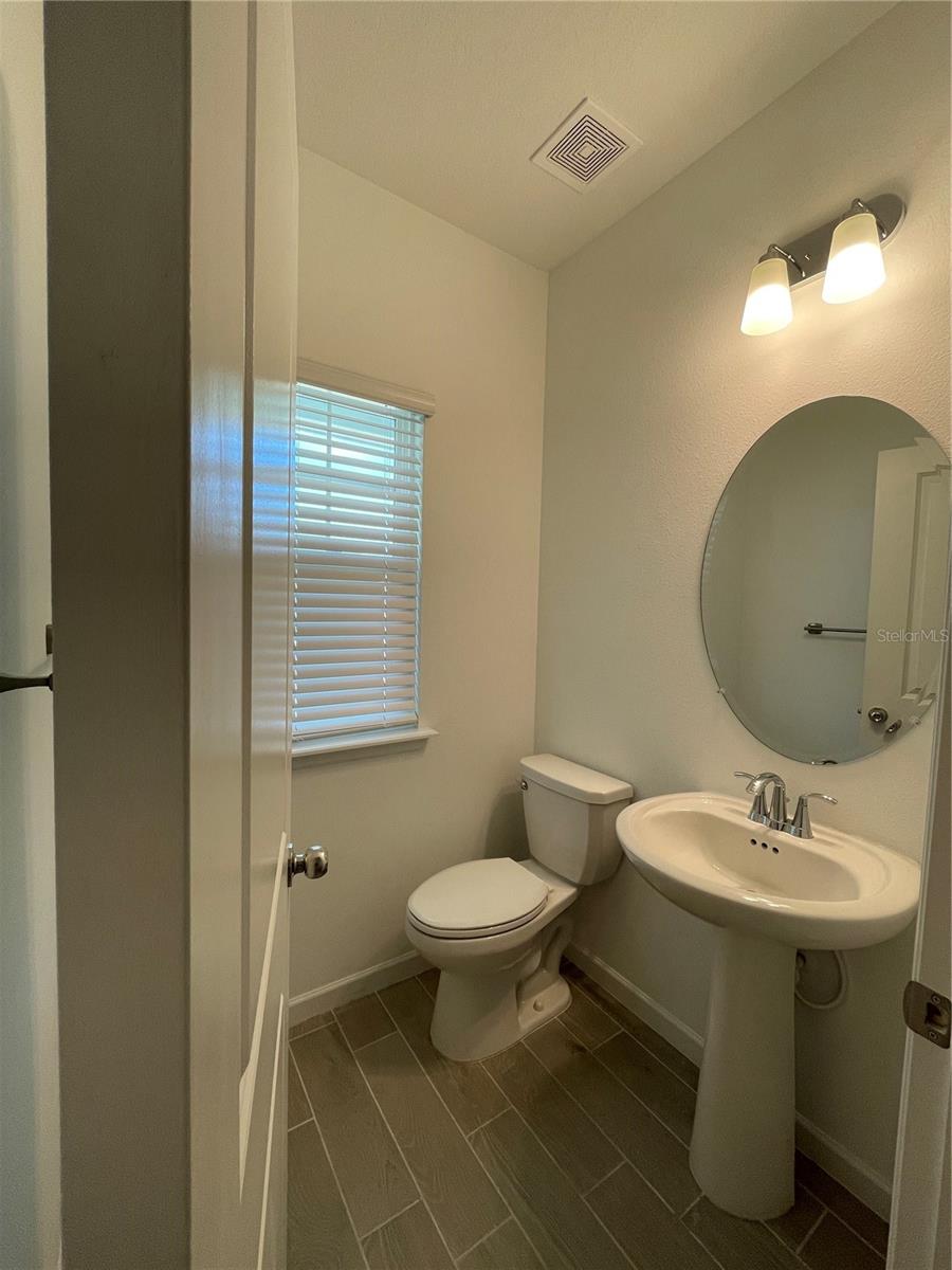 Image 19 of 38 For 1979 44th Court Road