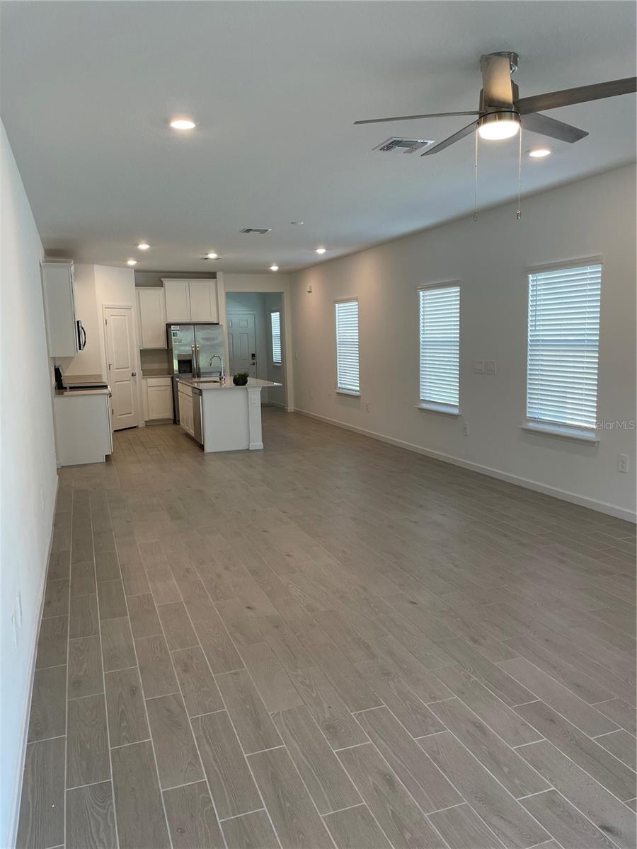 Image 28 of 38 For 1979 44th Court Road