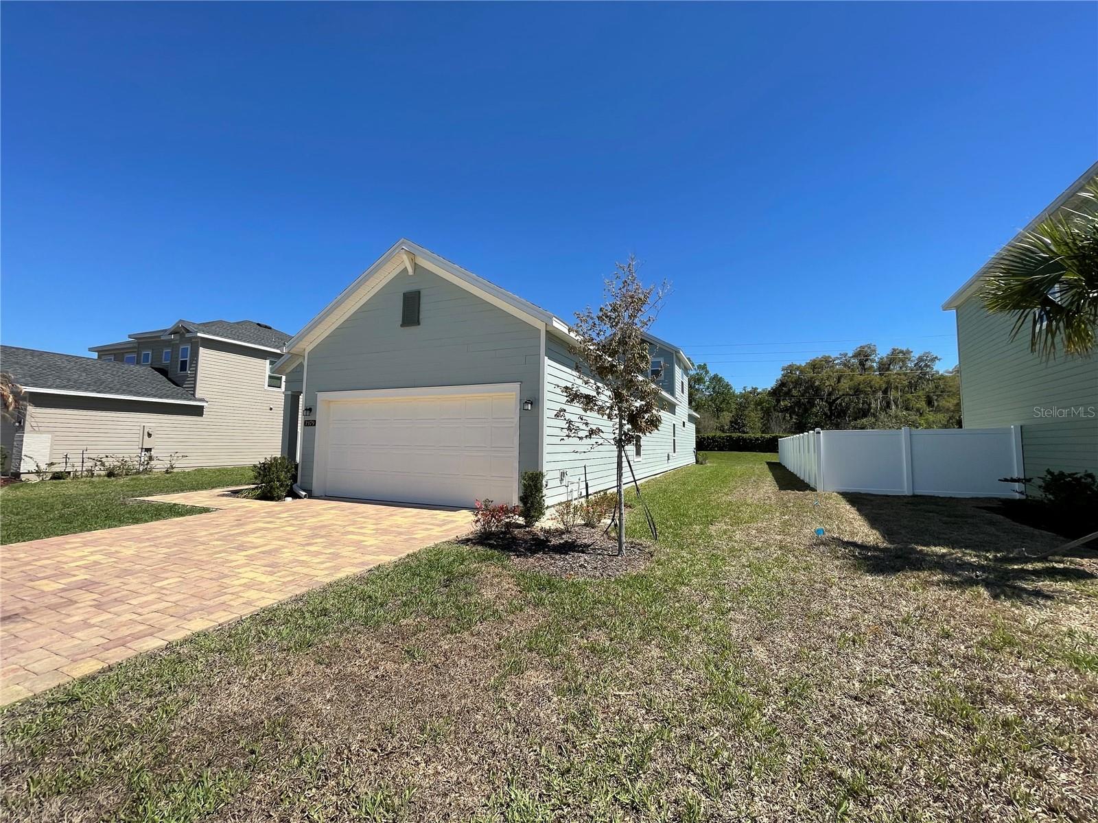 Image 3 of 38 For 1979 44th Court Road