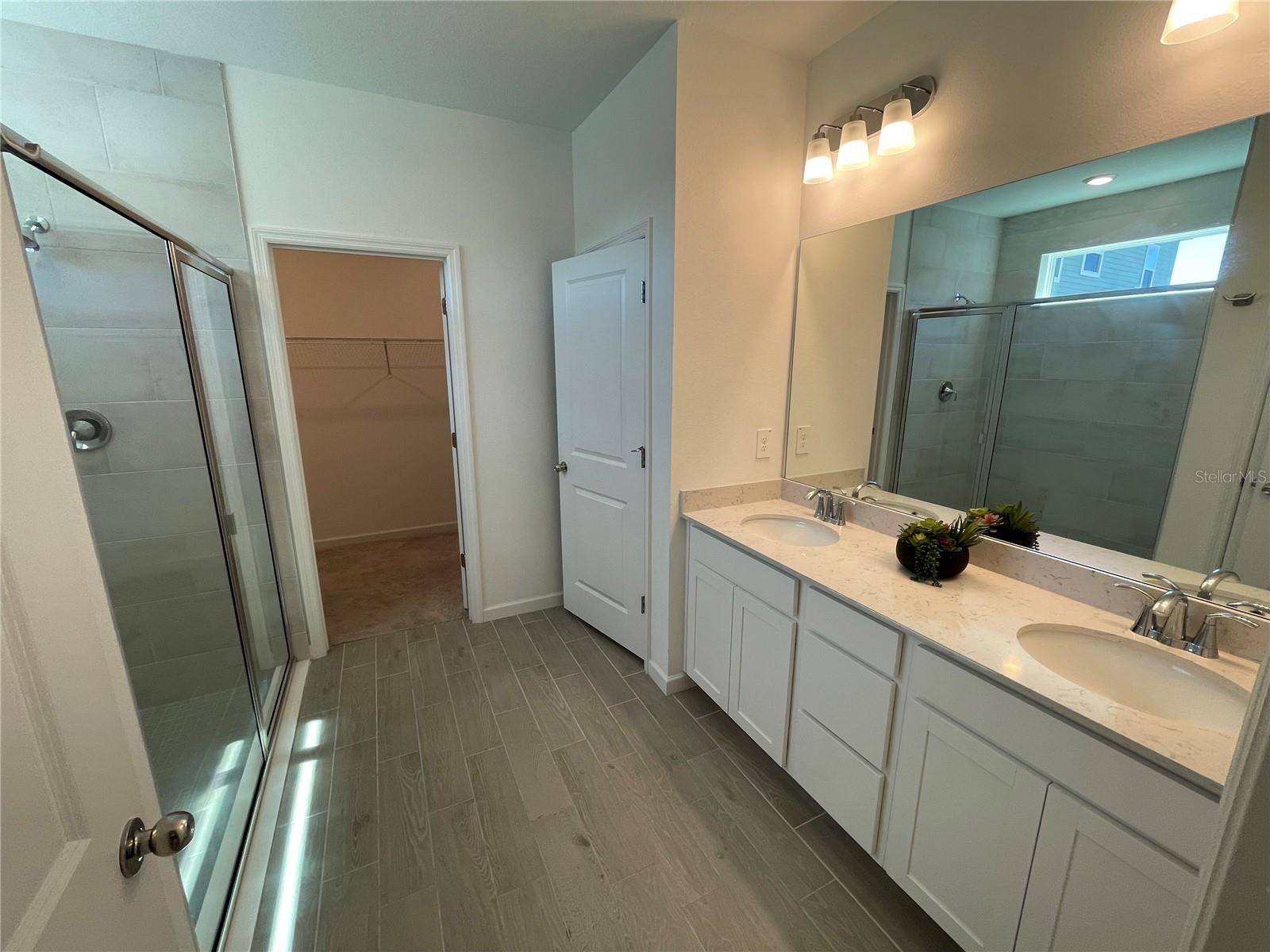 Image 32 of 38 For 1979 44th Court Road