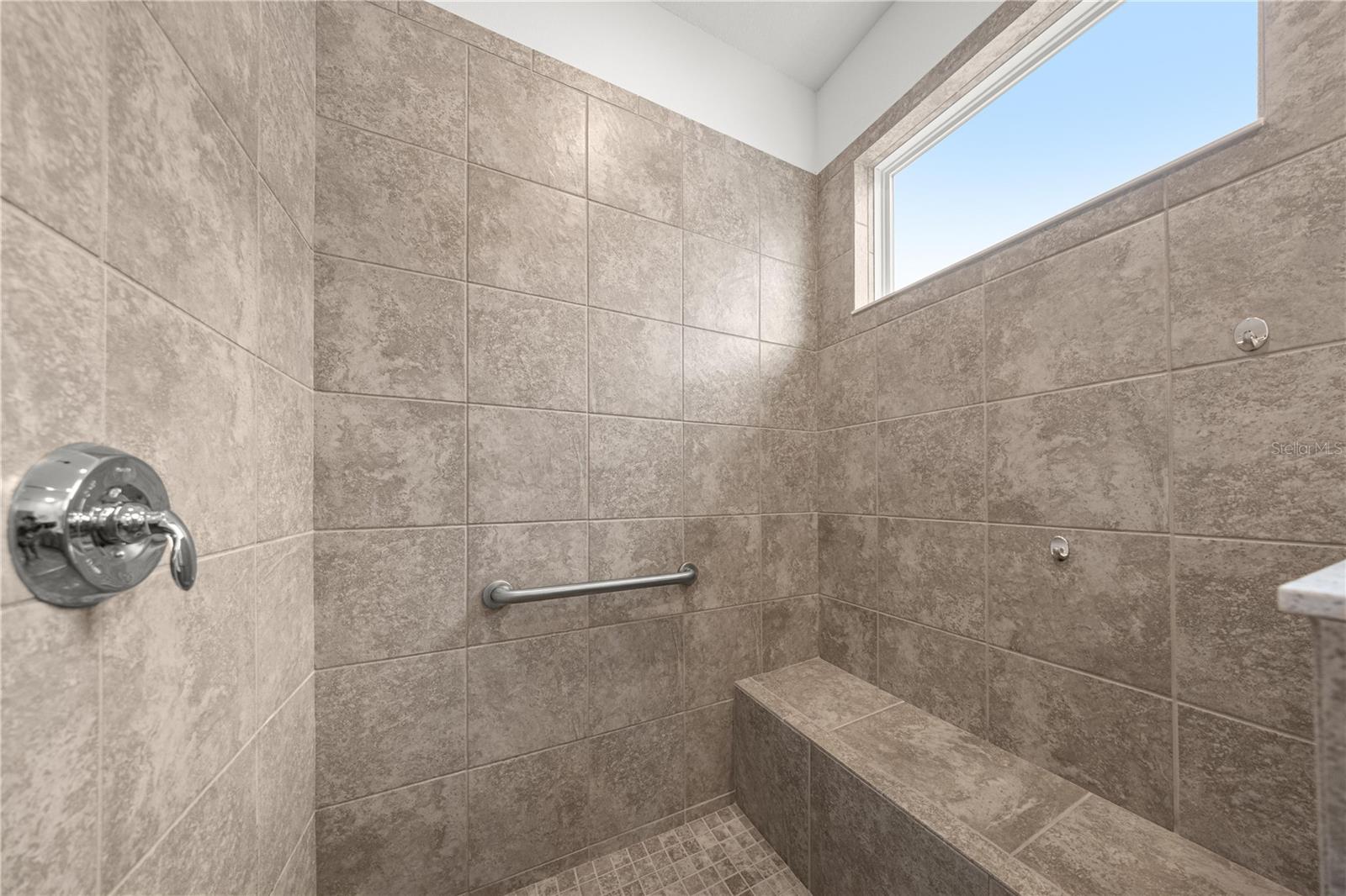 Image 19 of 33 For 7737 86th Loop