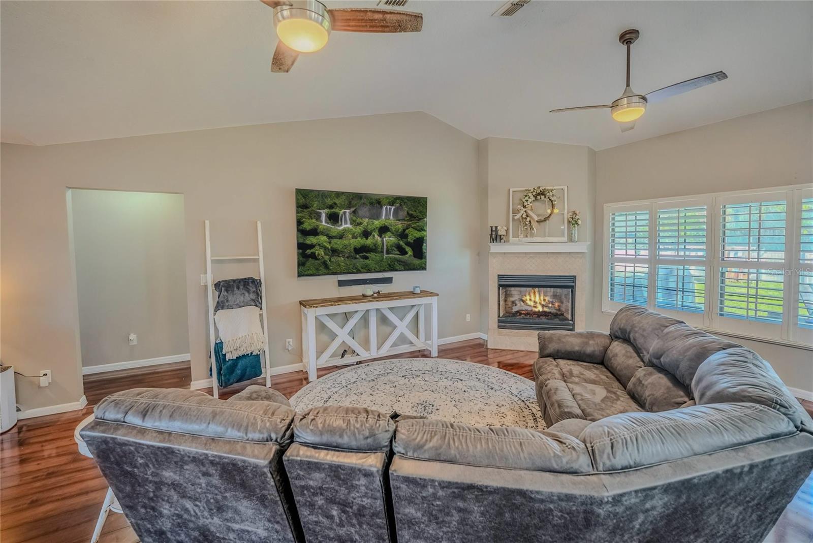 Image 13 of 46 For 4719 32nd Street