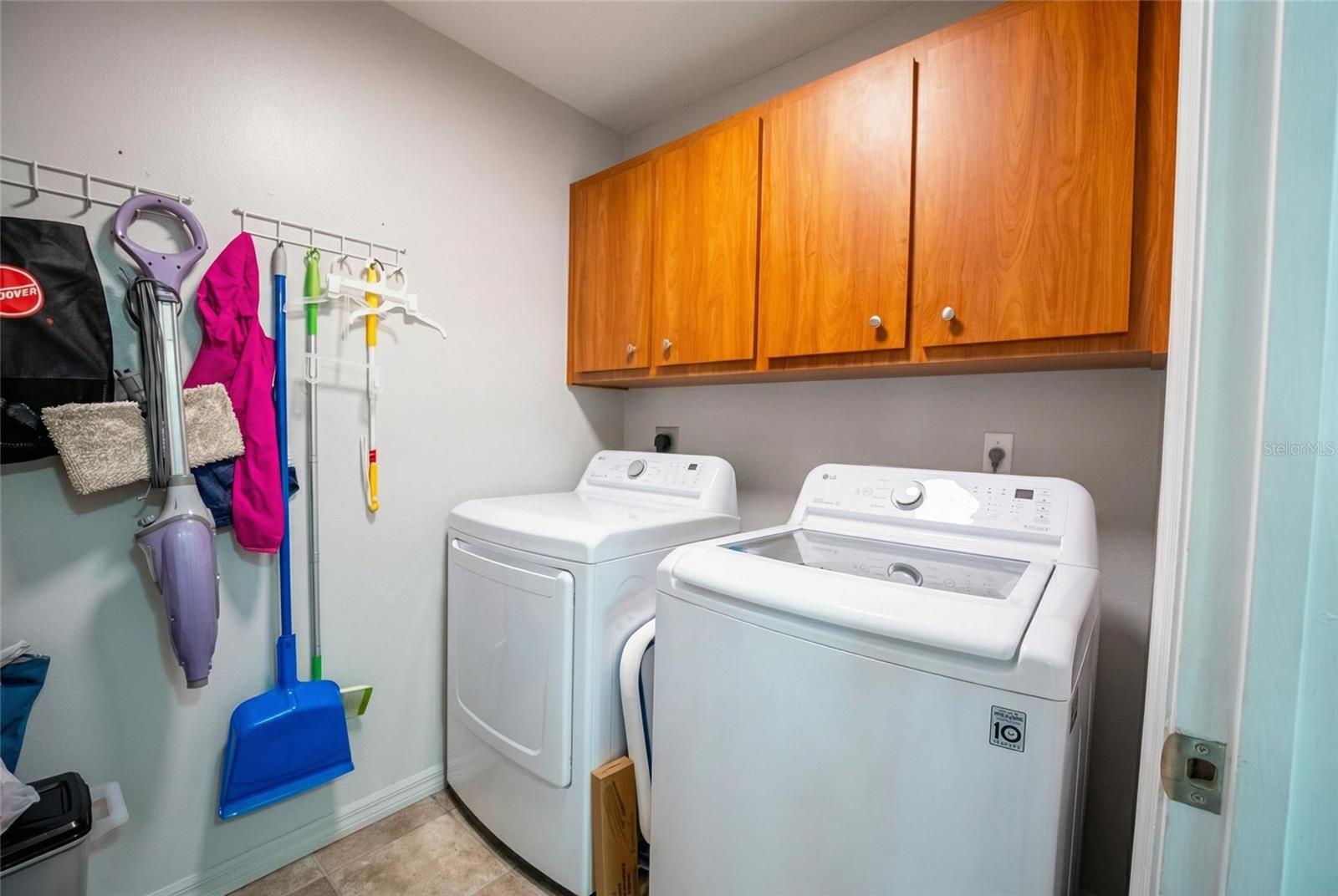 Image 32 of 46 For 4719 32nd Street