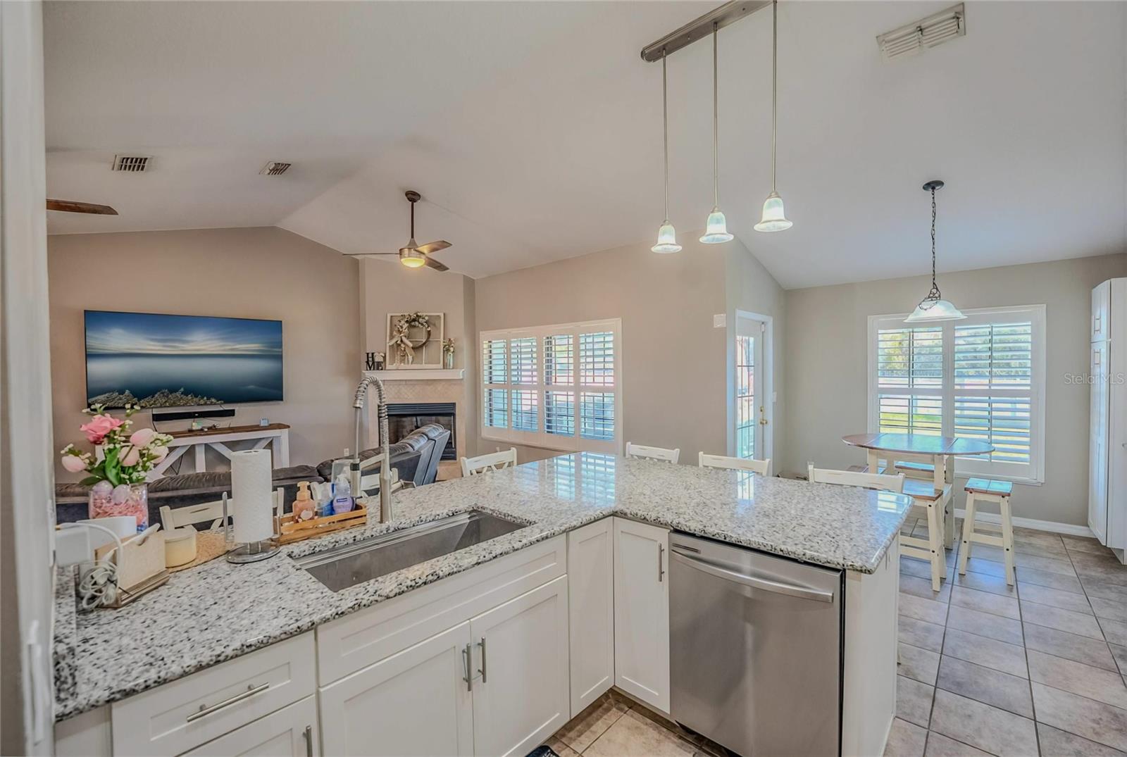 Image 9 of 46 For 4719 32nd Street