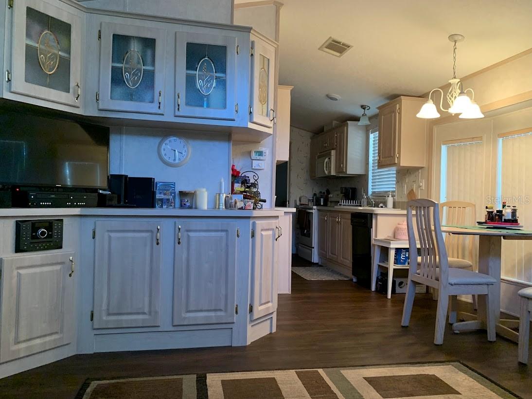 Image 18 of 34 For 25247 141st Lane 248