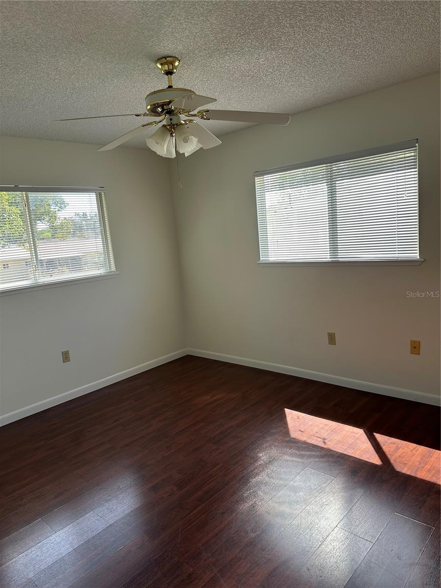 Image 12 of 17 For 11143 78th Avenue