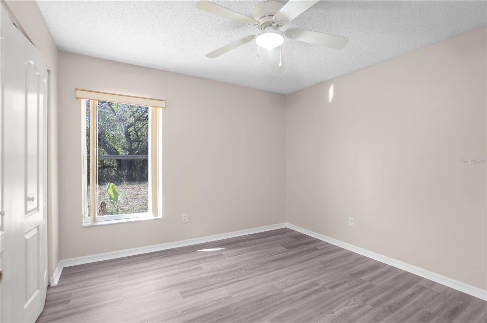 Image 19 of 33 For 3926 Bennett Street