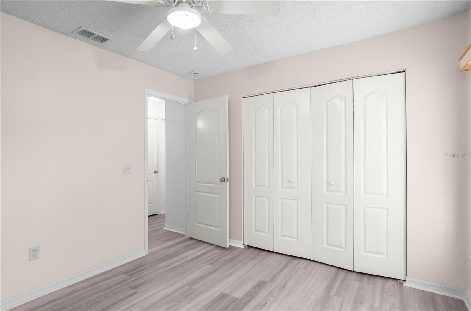 Image 20 of 33 For 3926 Bennett Street