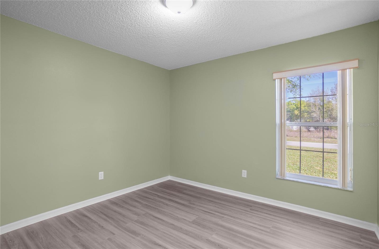 Image 22 of 33 For 3926 Bennett Street