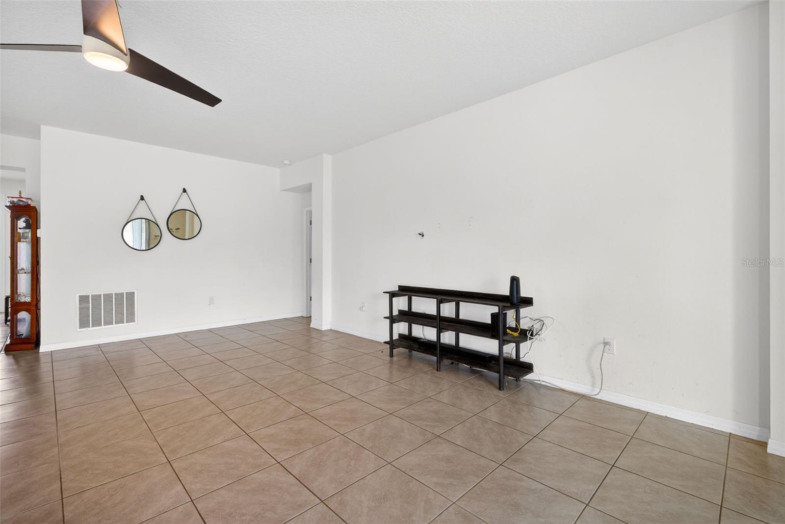 Image 22 of 54 For 13454 Golden Lime Avenue