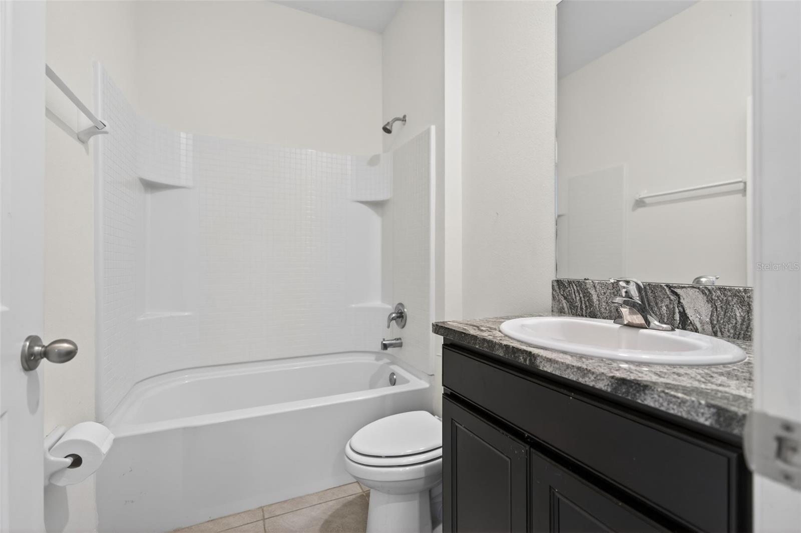 Image 9 of 54 For 13454 Golden Lime Avenue