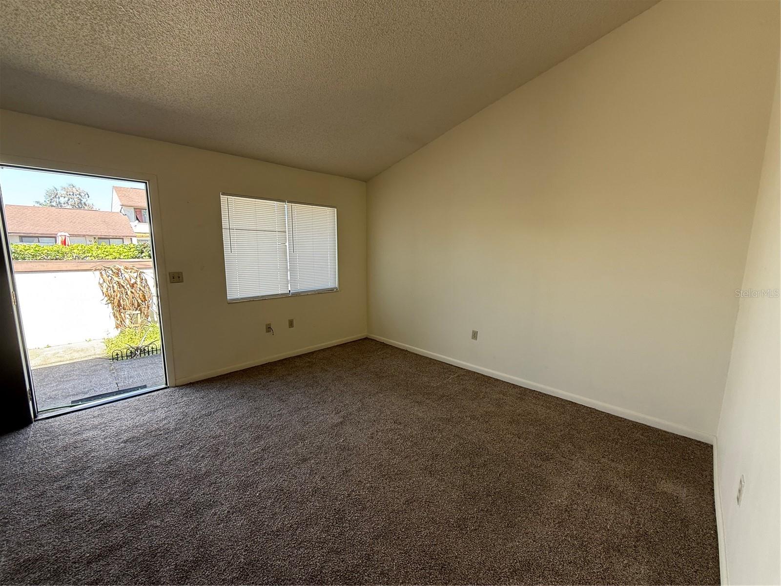 Image 9 of 11 For 3032 5th Terrace D