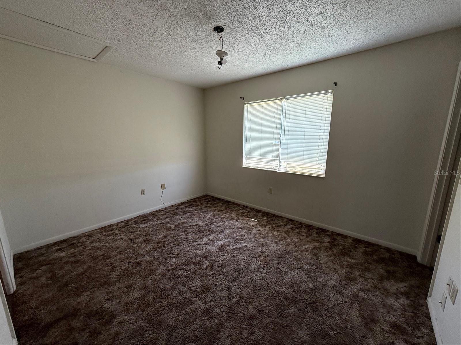 Image 3 of 6 For 3032 5th Terrace F