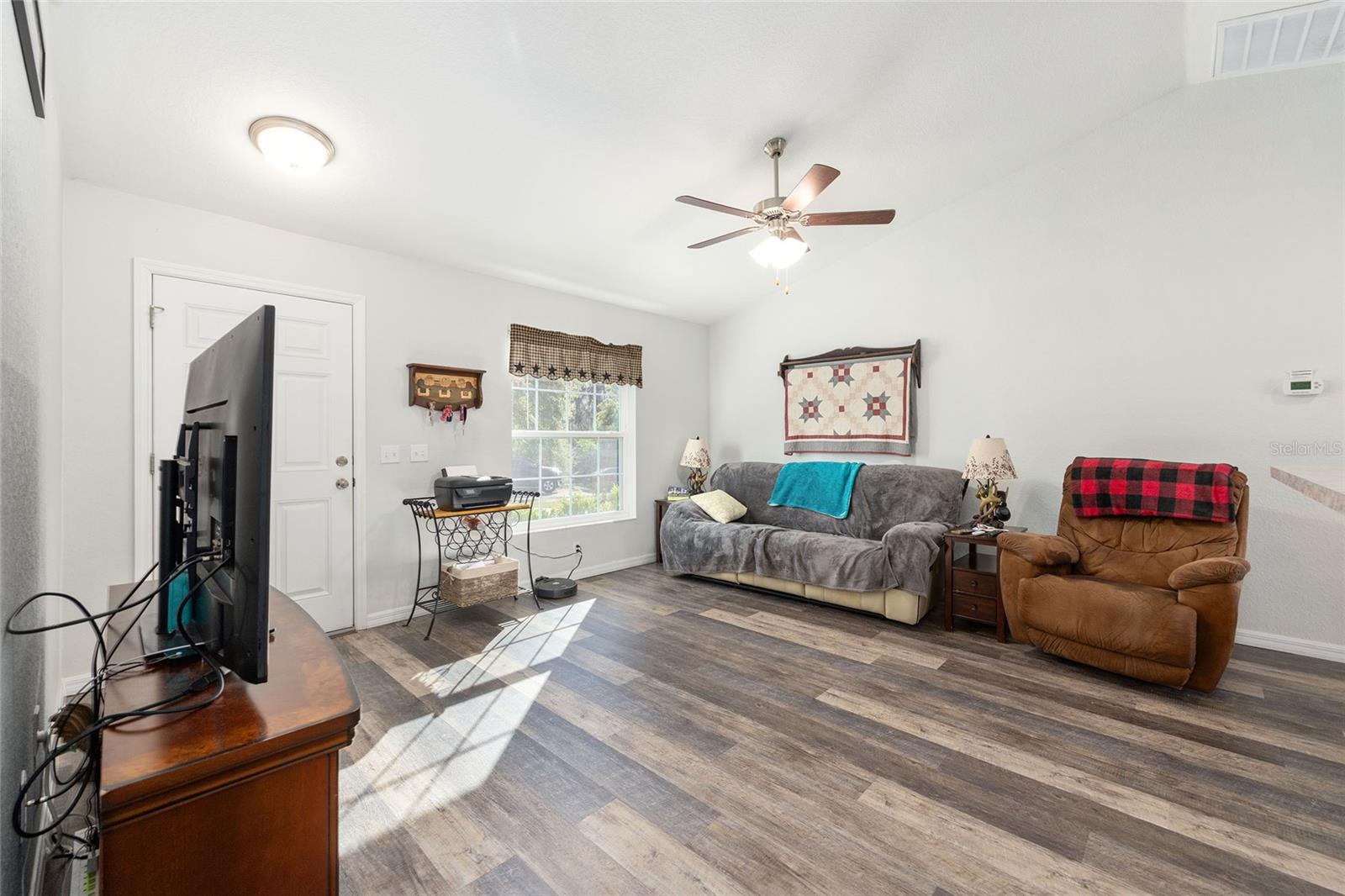 Image 10 of 35 For 13390 105th Terrace