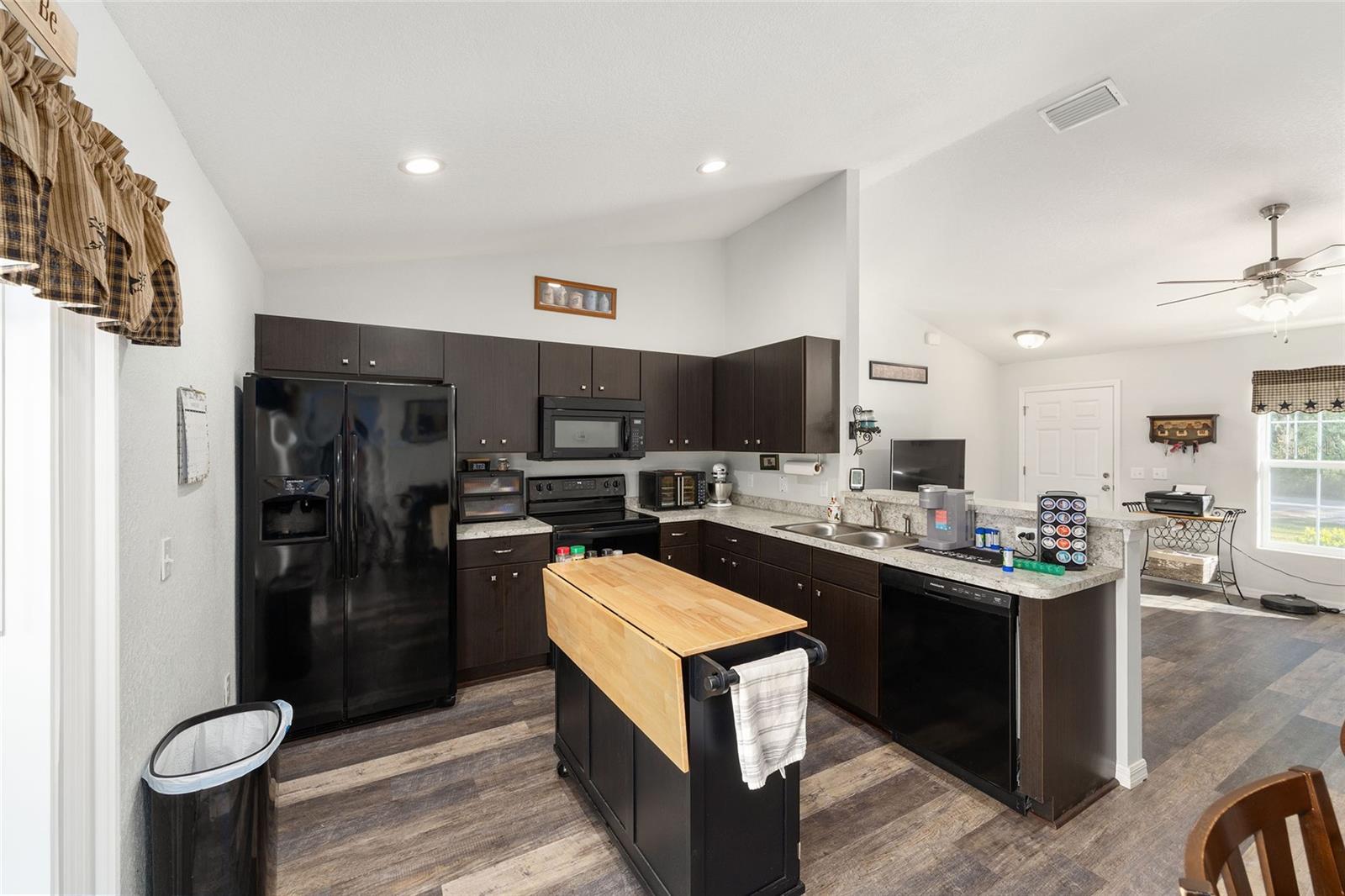 Image 14 of 35 For 13390 105th Terrace