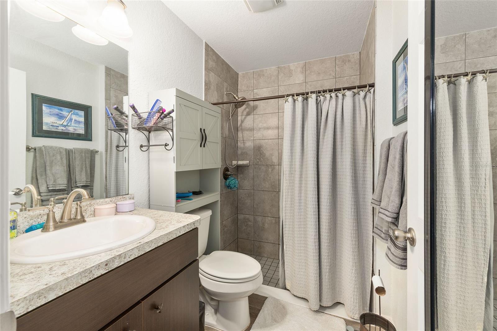 Image 25 of 35 For 13390 105th Terrace