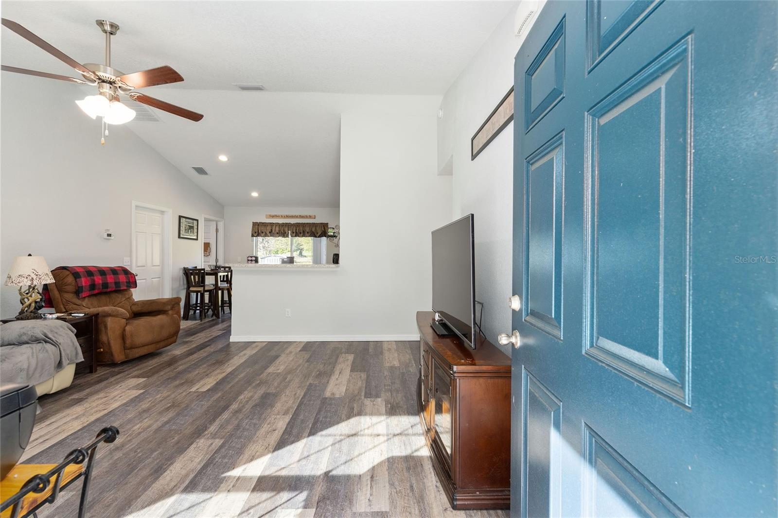 Image 8 of 35 For 13390 105th Terrace