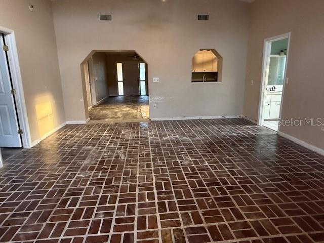 Image 3 of 12 For 701 Madison Street