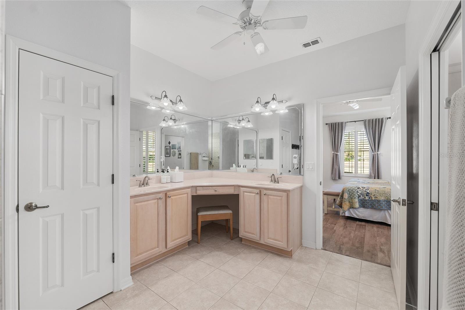 Image 14 of 42 For 8391 84th Loop