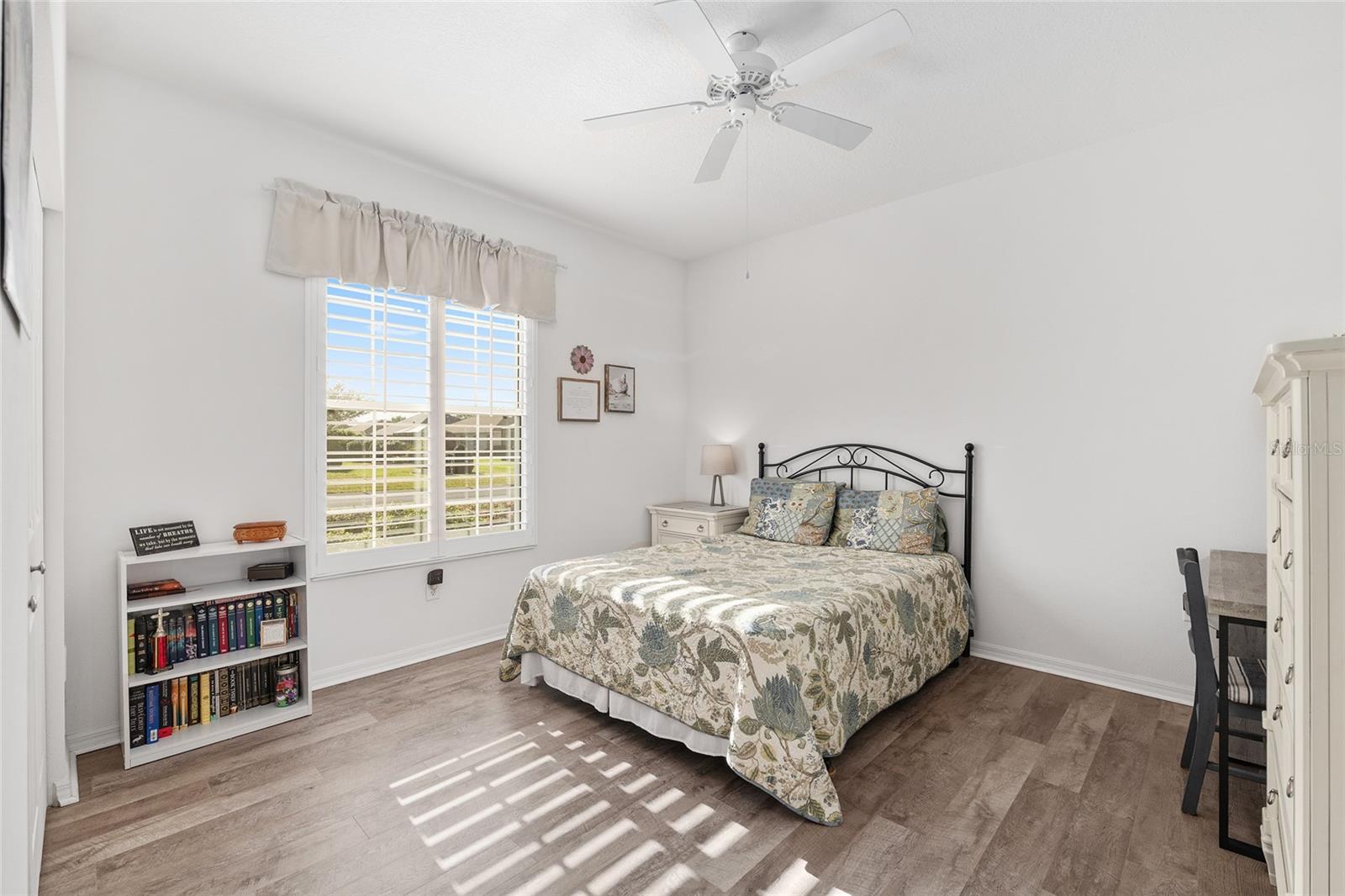 Image 23 of 42 For 8391 84th Loop