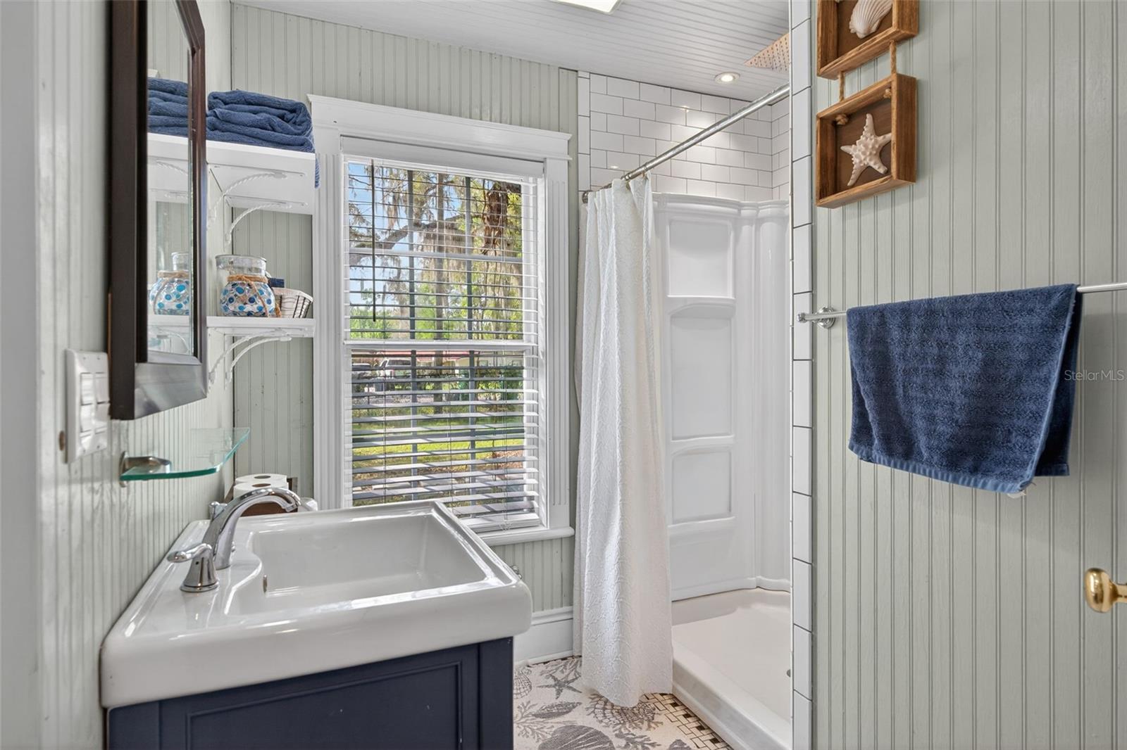 Image 25 of 60 For 5572 Marlin Point