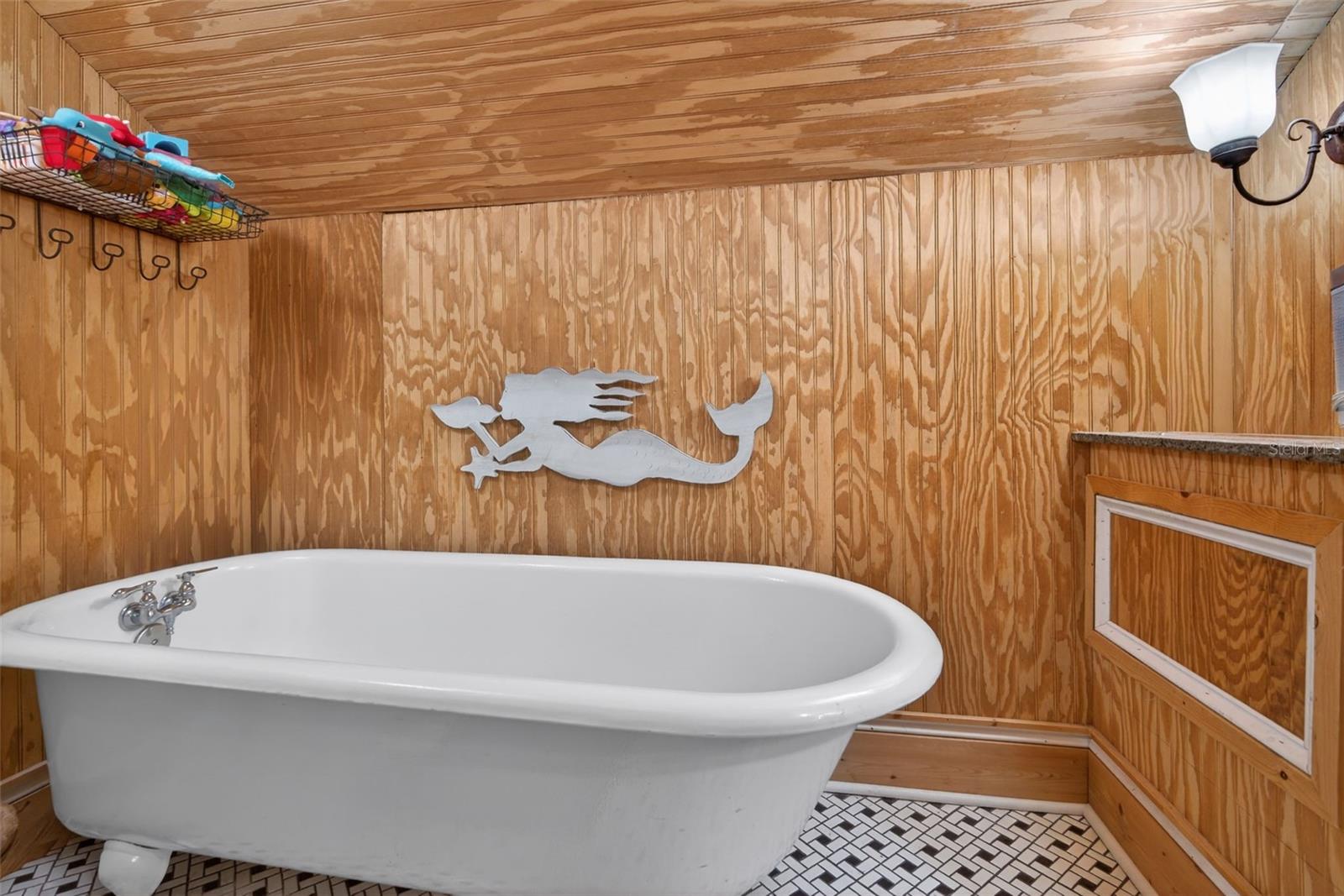 Image 35 of 60 For 5572 Marlin Point