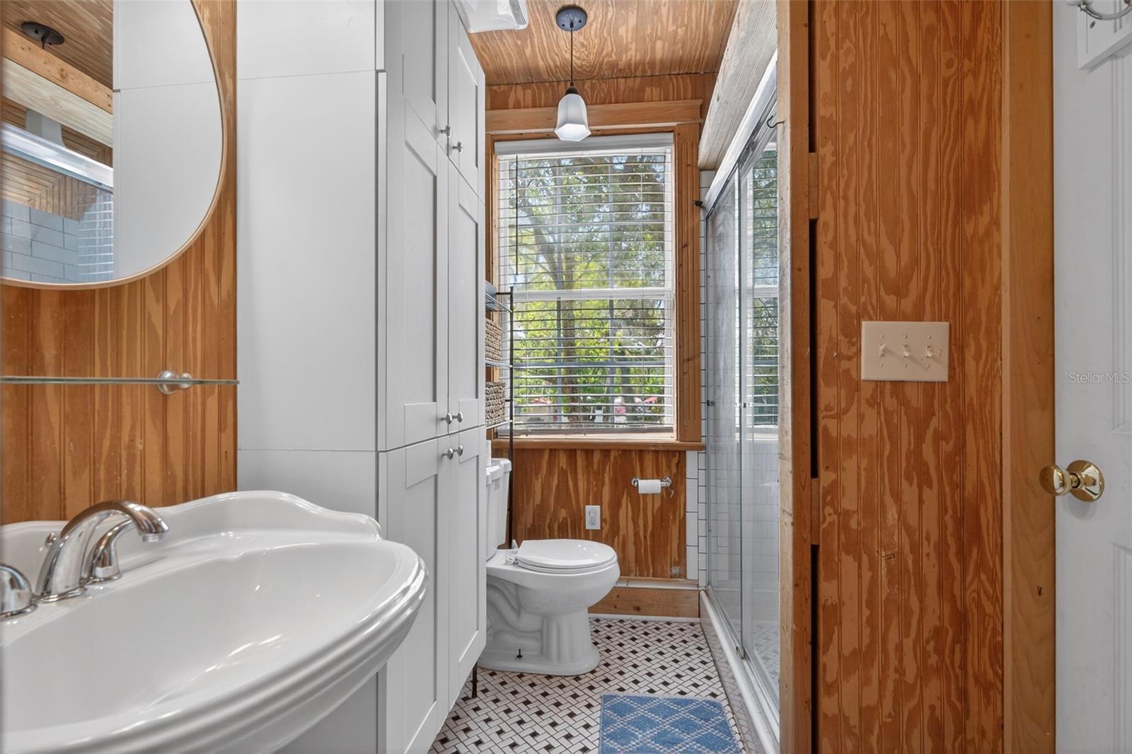 Image 41 of 60 For 5572 Marlin Point