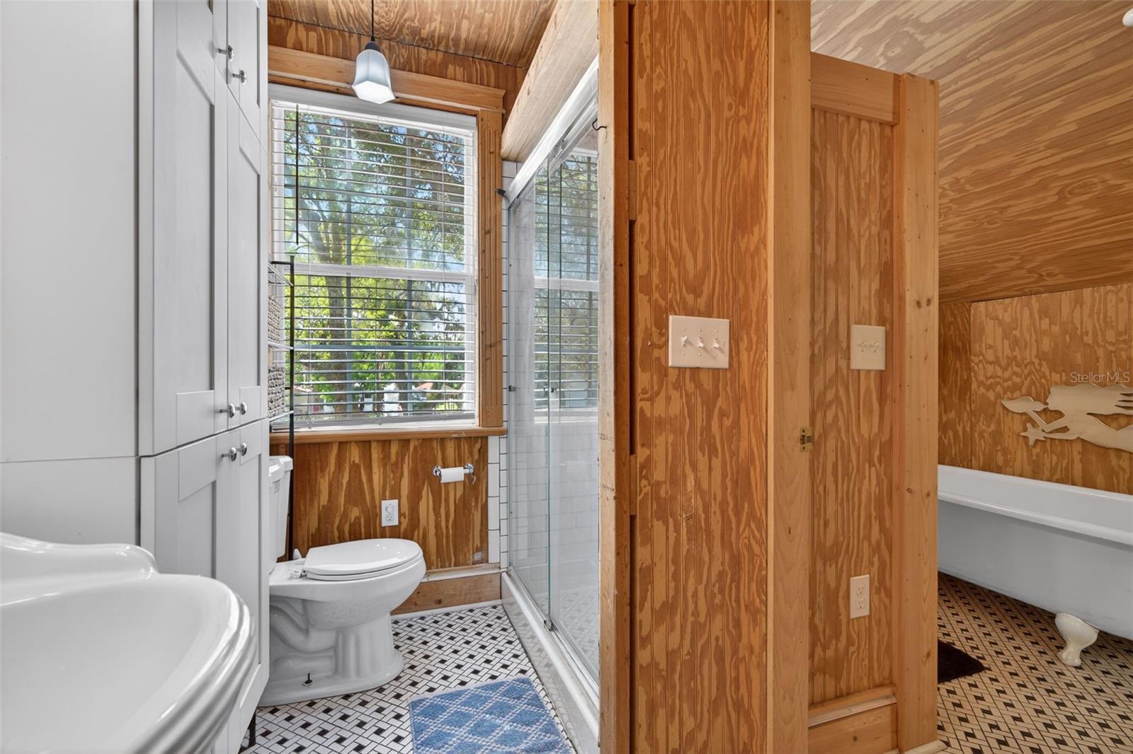 Image 42 of 60 For 5572 Marlin Point