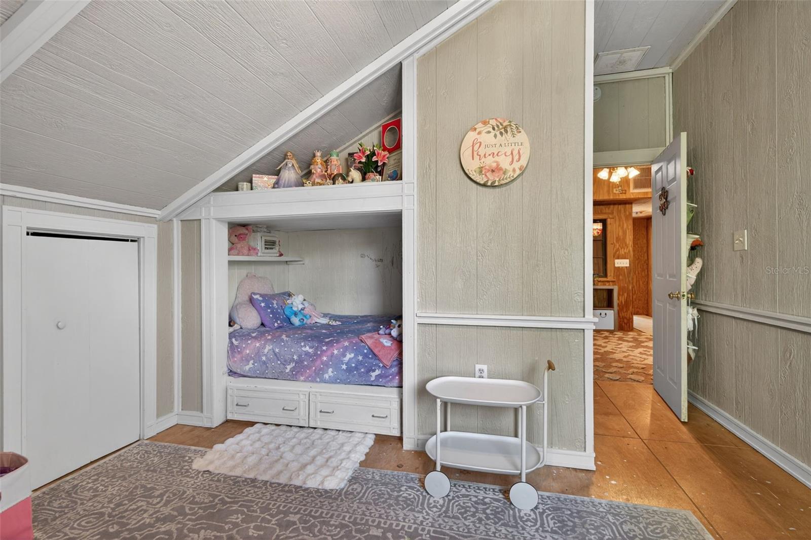 Image 44 of 60 For 5572 Marlin Point