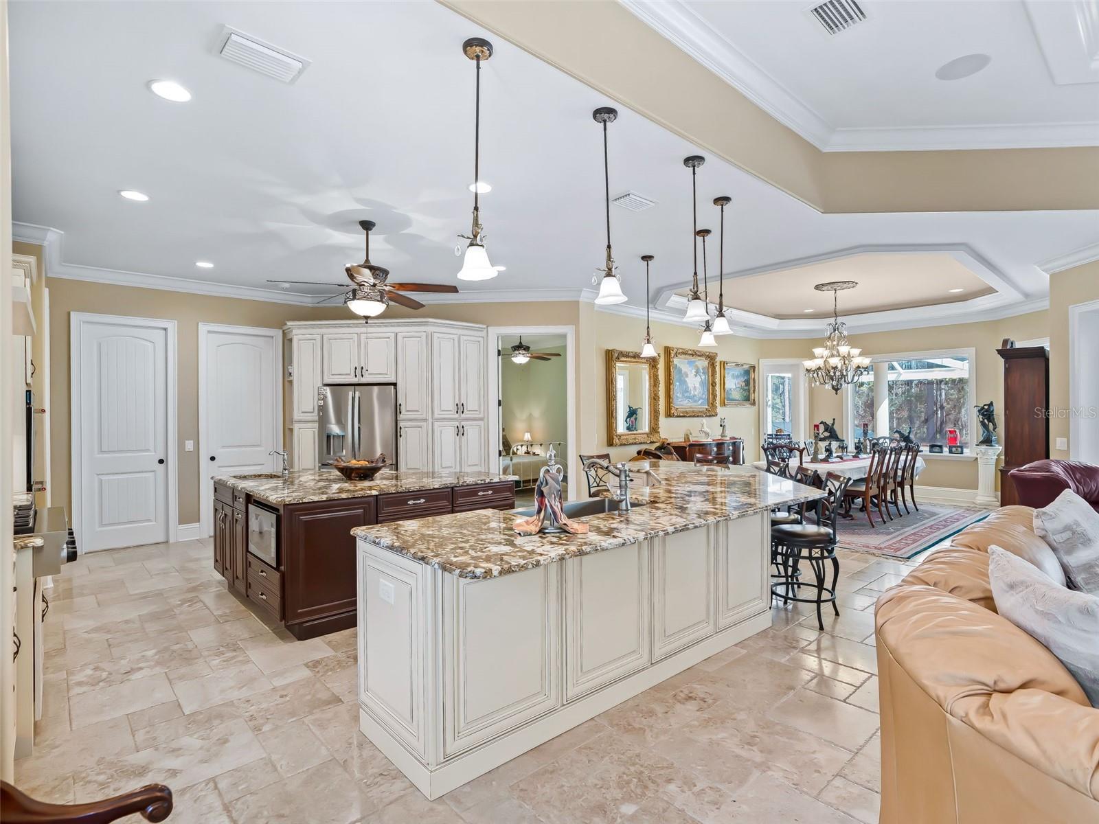 Image 14 of 66 For 11370 12th Lane