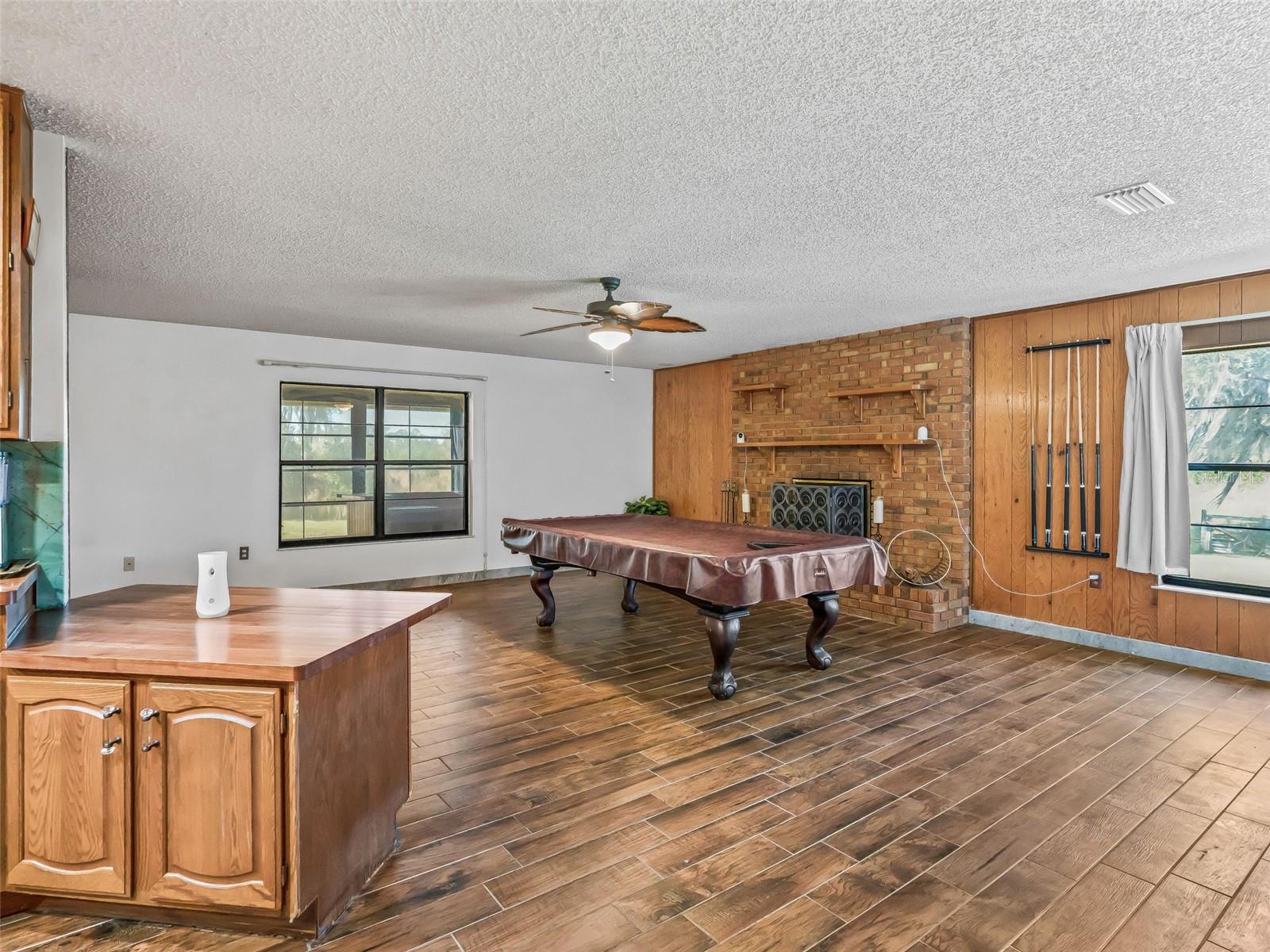 Image 23 of 92 For 6350 86th Avenue