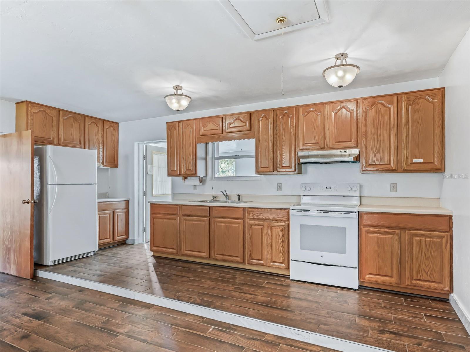 Image 52 of 92 For 6350 86th Avenue