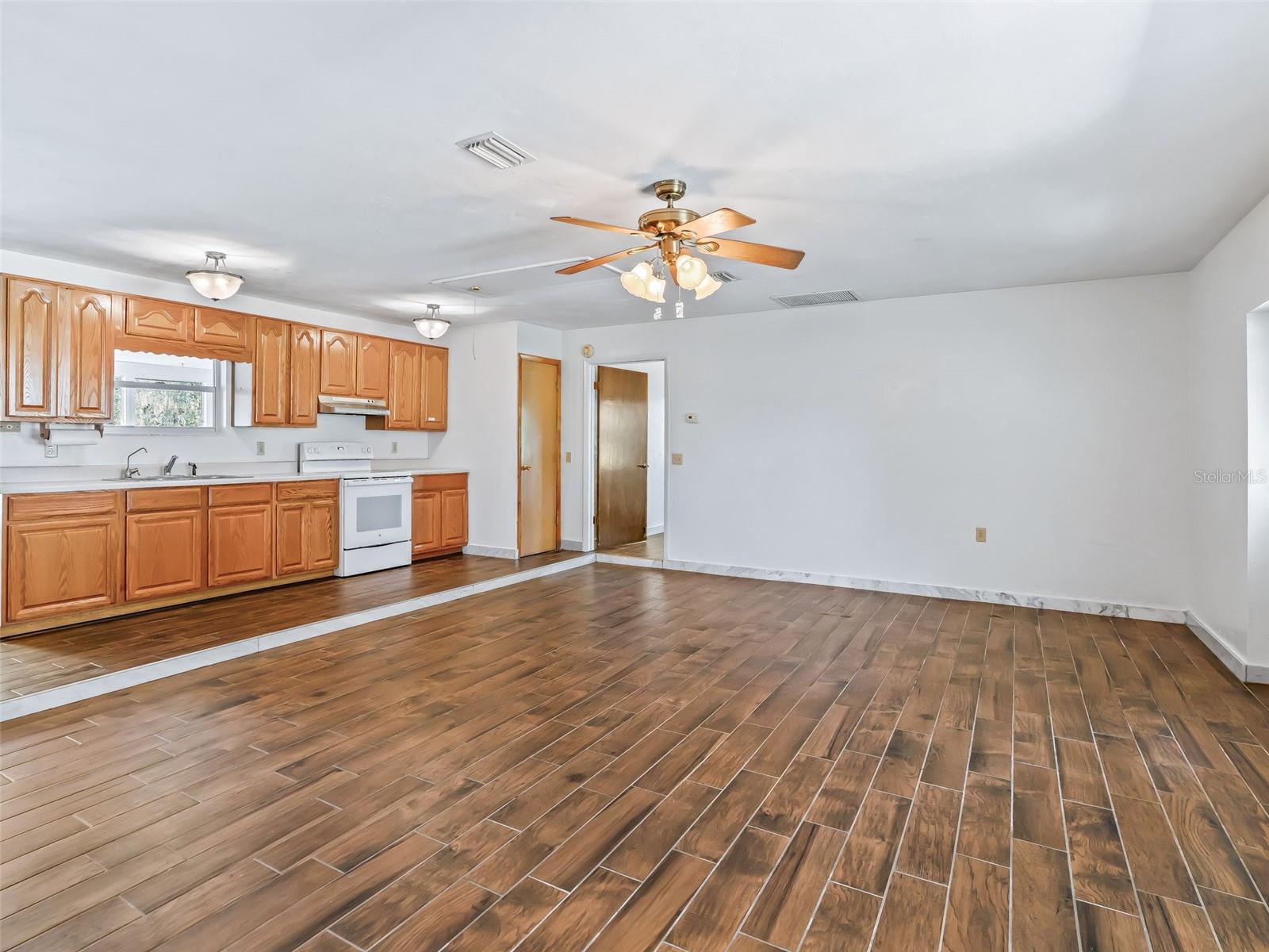 Image 54 of 92 For 6350 86th Avenue