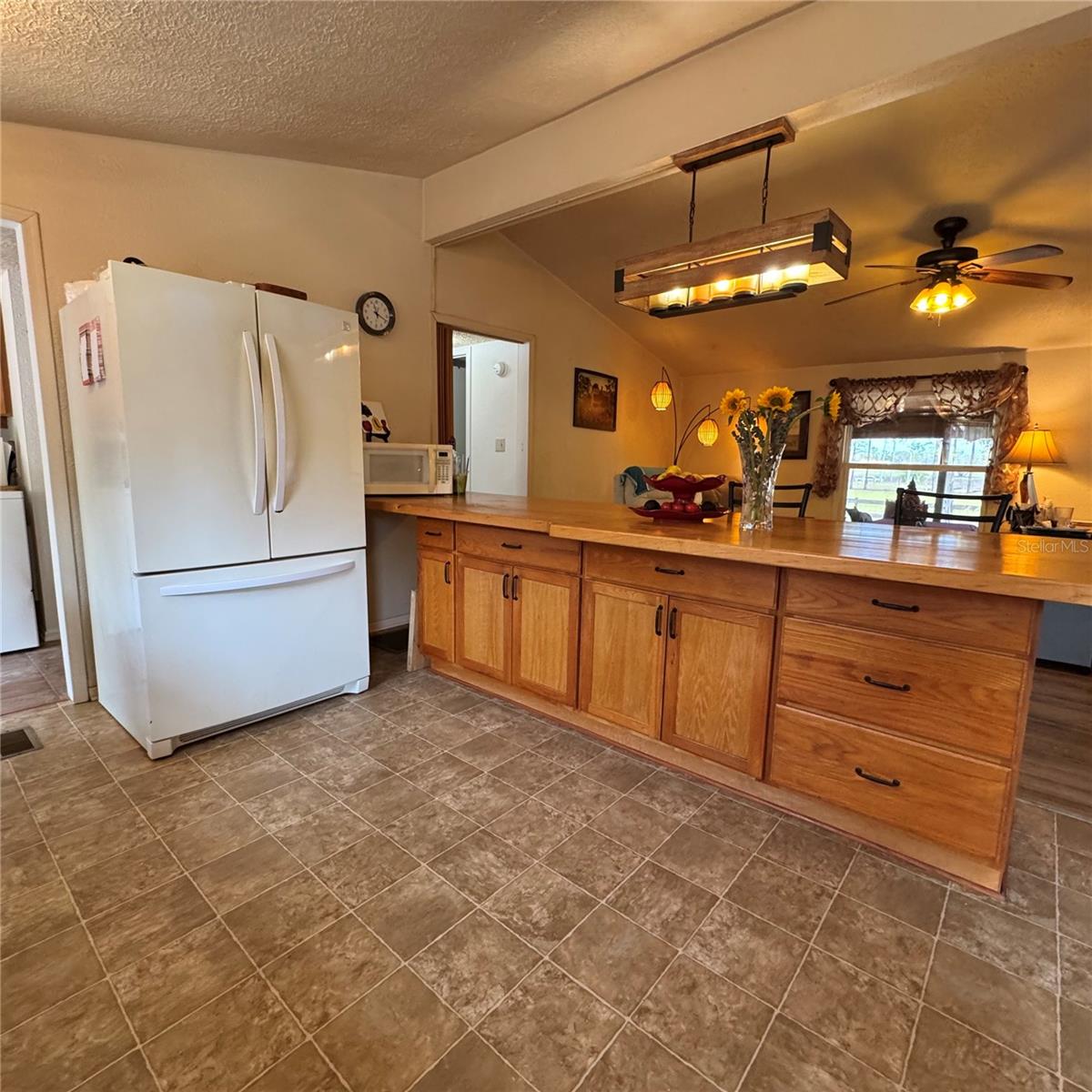 Image 14 of 33 For 6845 Sunnyview Point