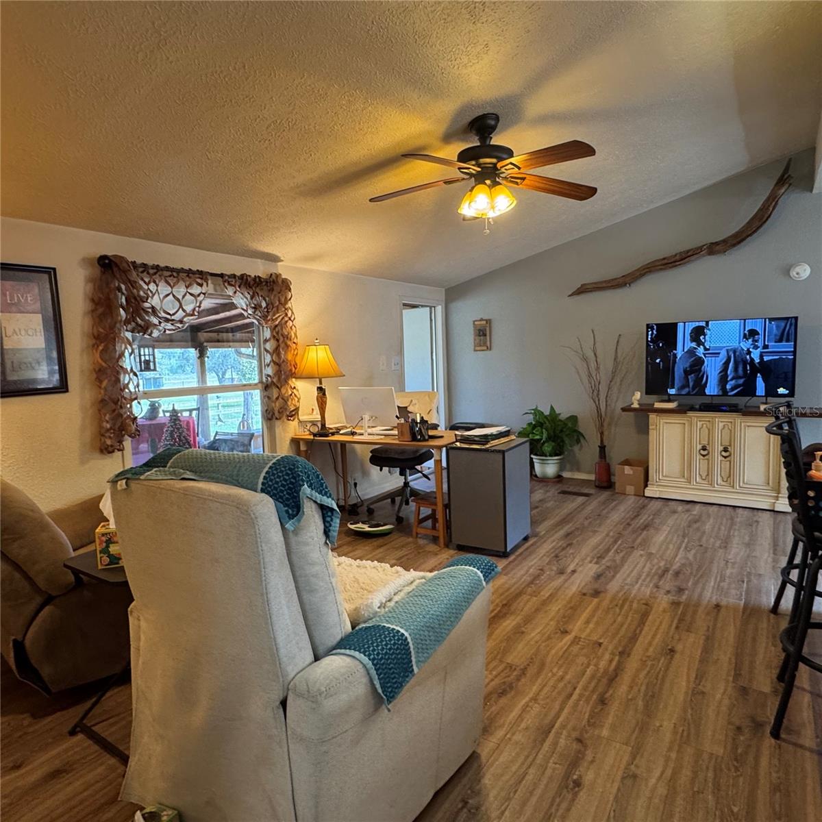 Image 17 of 33 For 6845 Sunnyview Point