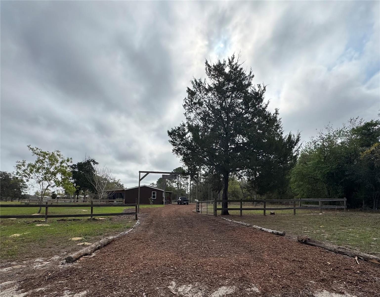 Image 2 of 33 For 6845 Sunnyview Point