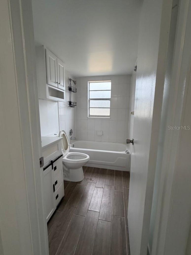 Image 14 of 25 For 2419 16th Avenue H